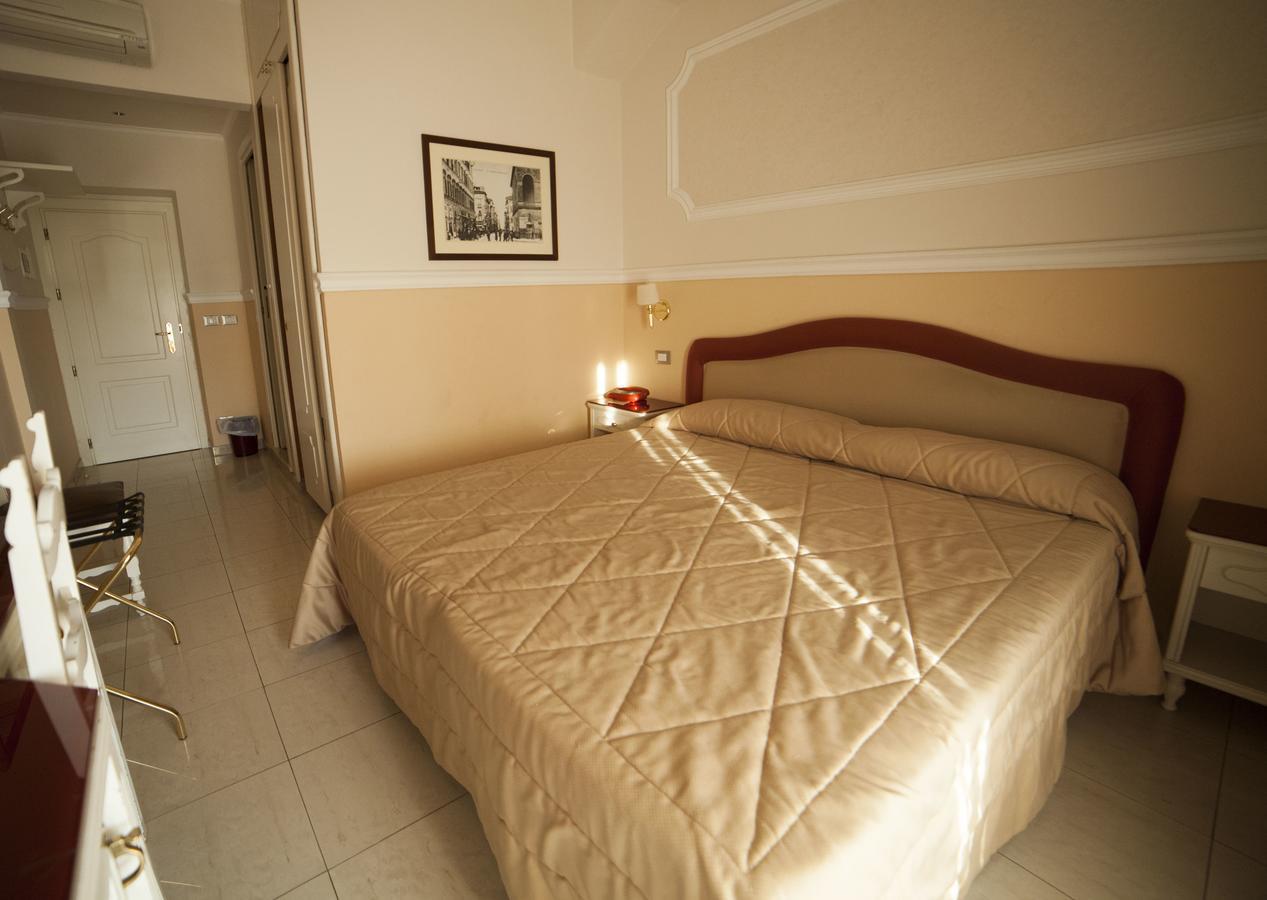 Hotel Gran Duca リヴォルノ エクステリア 写真